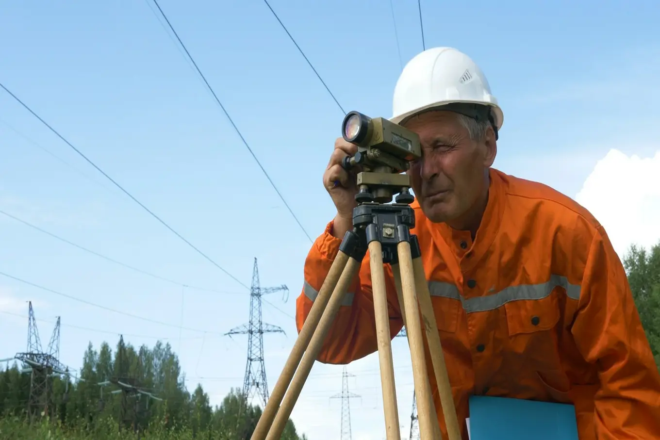 pomiary geodezyjne w projektach energetycznych